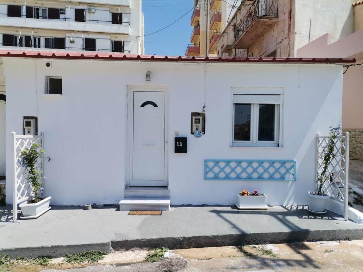 Blue Central Apt 10 Min To The Port/ Wash Machine Lavrion Exterior photo