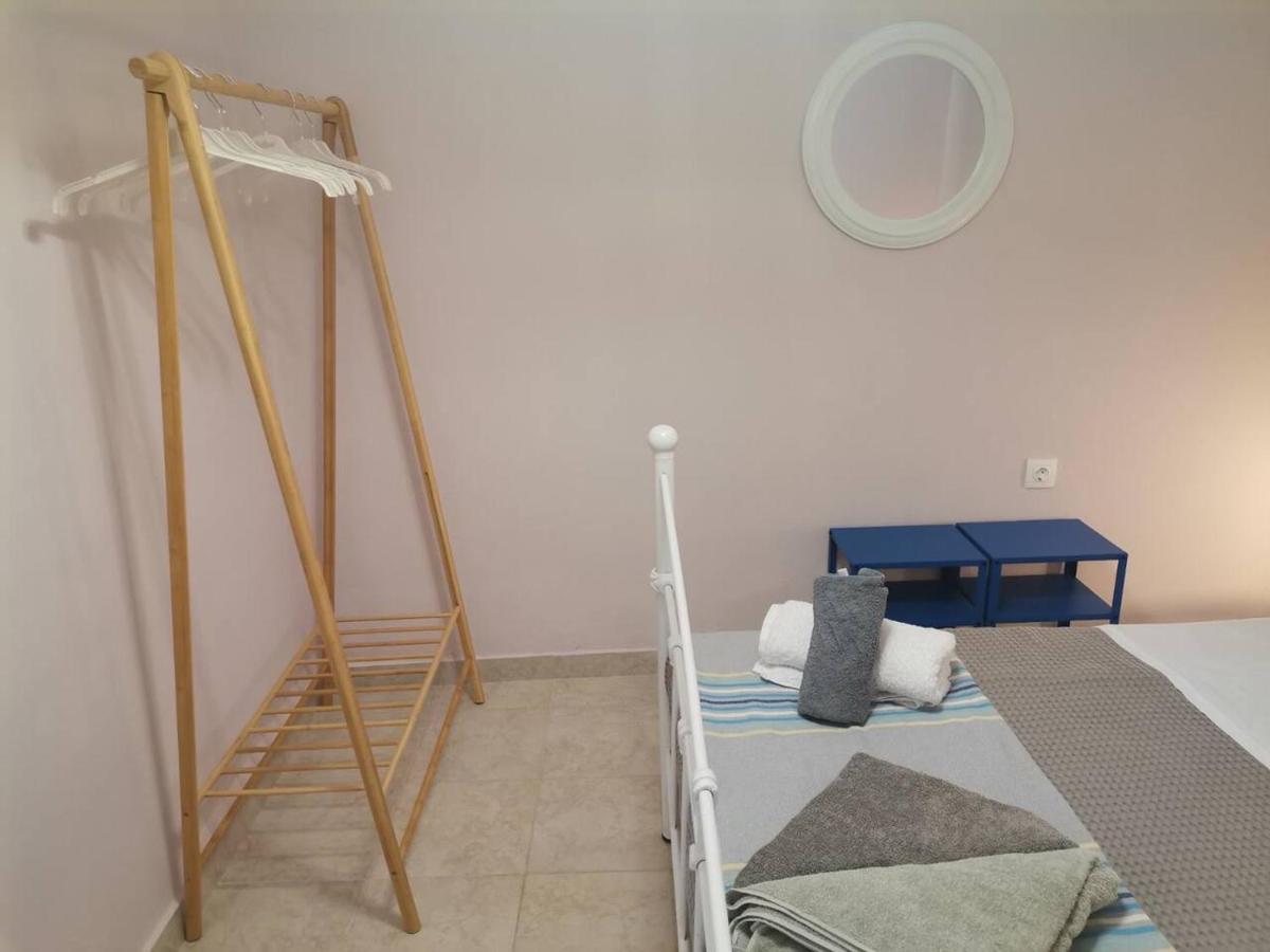 Blue Central Apt 10 Min To The Port/ Wash Machine Lavrion Exterior photo